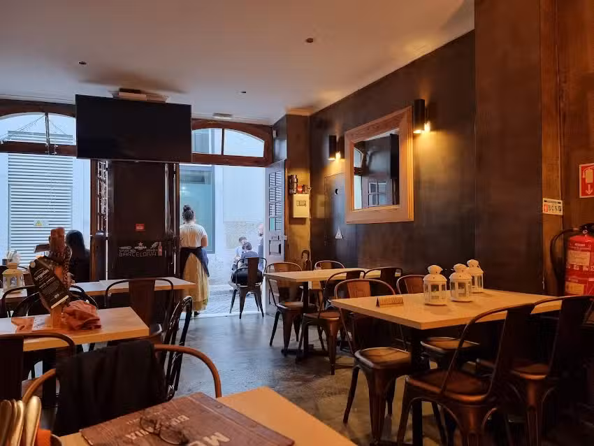 11 Tapas &ndash; Restaurante & Cocktail, WineBar