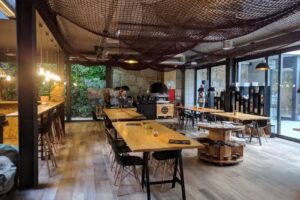 7g Roaster & Apartments