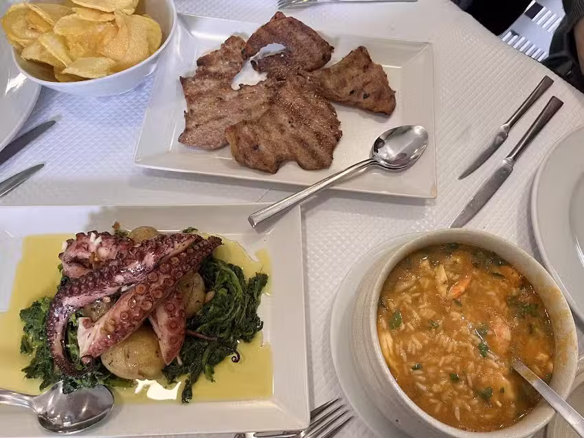 A Mar&iacute;tima do Restelo &ndash; Traditional Portuguese Cuisine