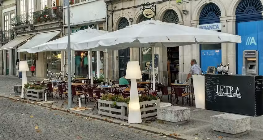 &Agrave; Moda Antiga &ndash; Retro Market & Bistro