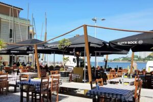 A Pedra Furada Tasca Porto