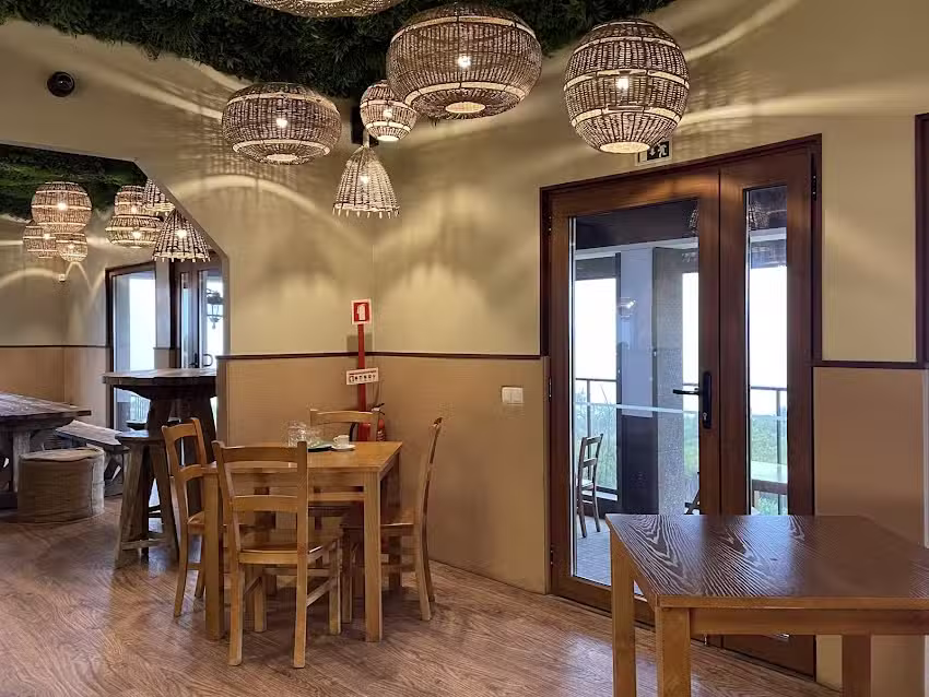 Achada do Teixeira Mountain Spot Caf&eacute;