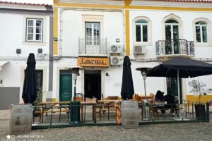 &Aacute;guias d&rsquo;Ouro Caf&eacute; Restaurante