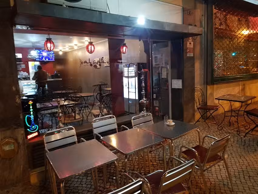 Al Caf&eacute;