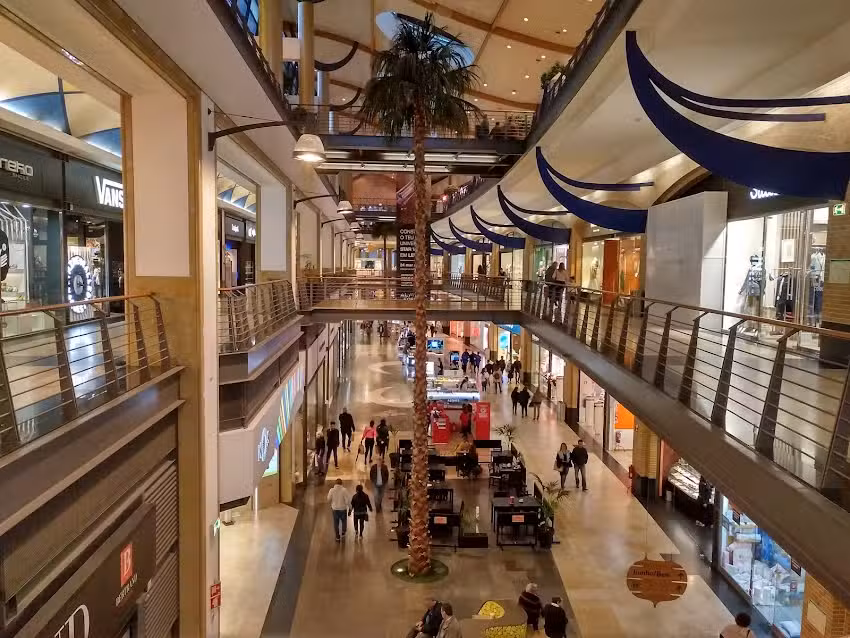 Almada Forum