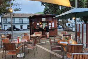 Amun&iacute; Green Bar