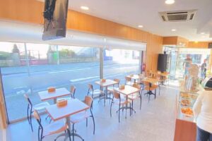 Aroma&rsquo;s Coffee Shop