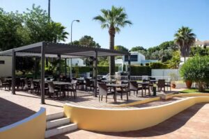 Bar & Restaurant at Browns Sports Resort