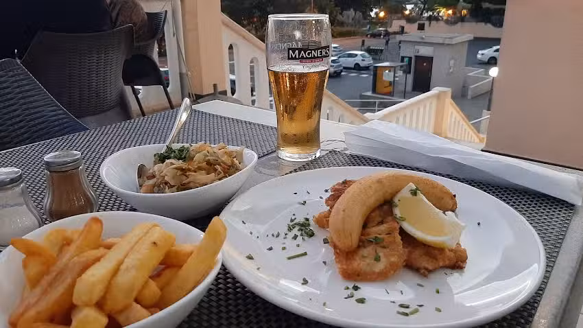 Barracuda Bar / Rest