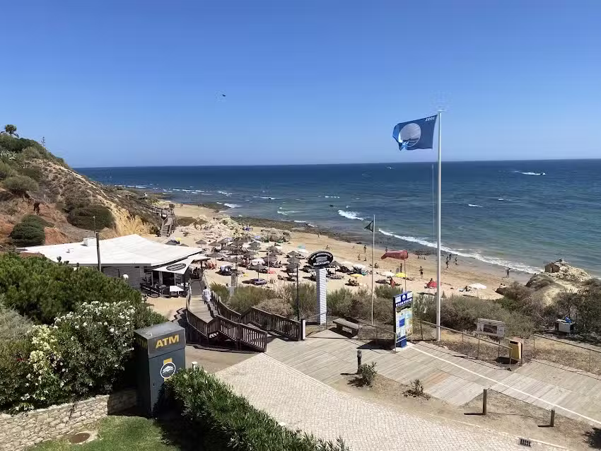 Beach Caff&eacute;
