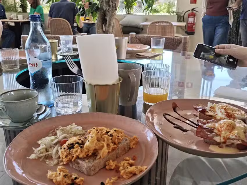 BeniLu Coffee & Brunch