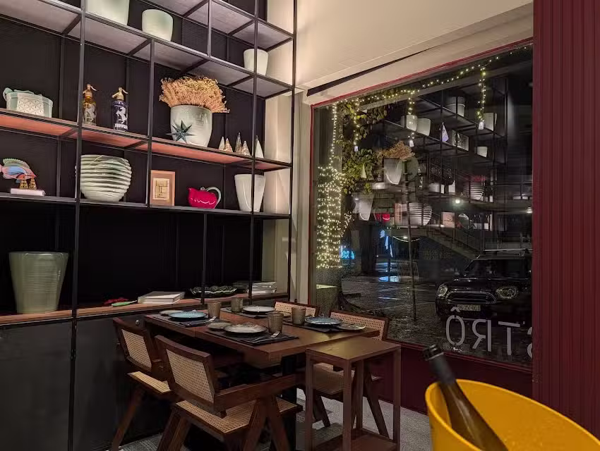 Bistr&ocirc; by Vila Foz