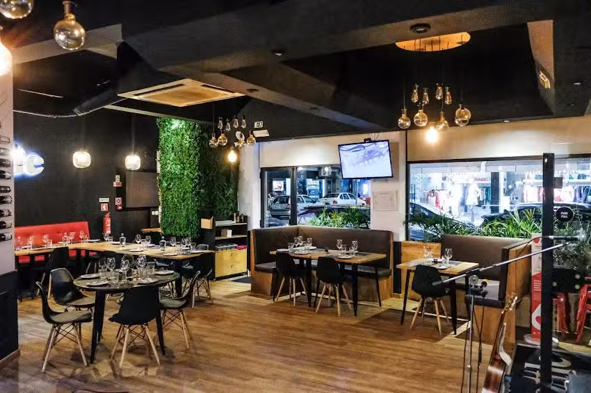 Bottle . Wine and Food