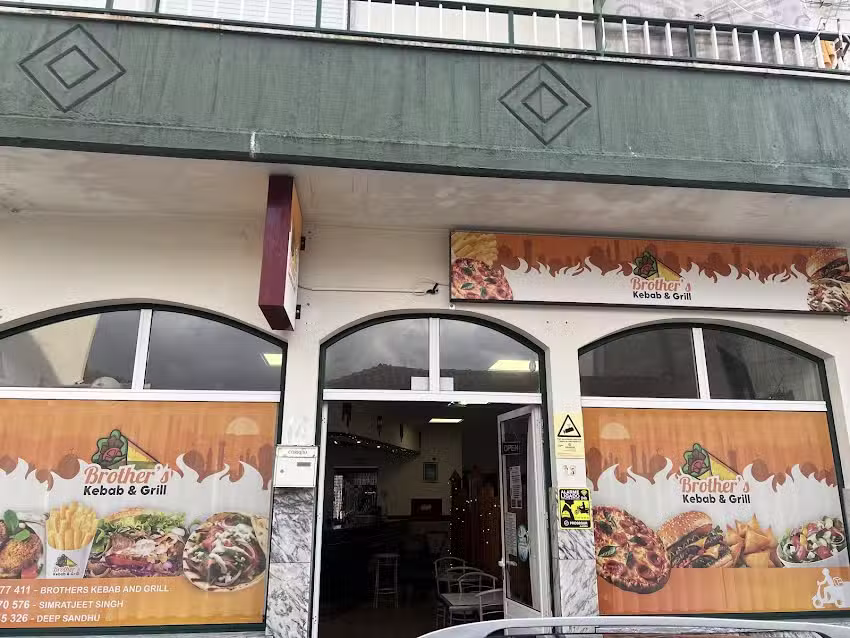 Brother&rsquo;s kebab & grill