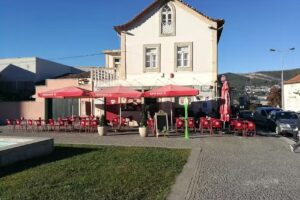 Caf&eacute; A Sombrinha