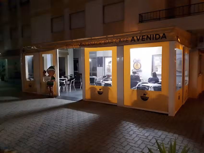 Caf&eacute; Avenida