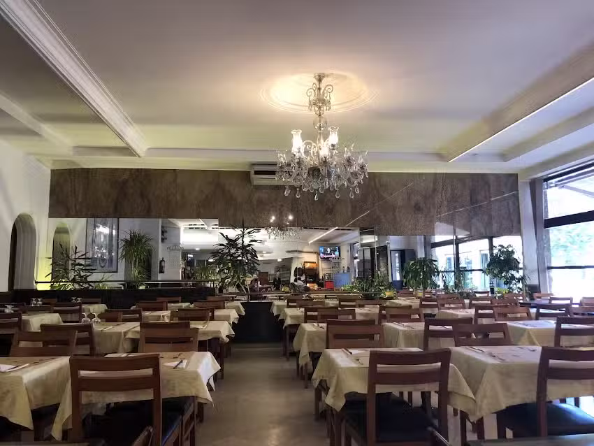 Caf&eacute; Aviz &ndash; Sal&atilde;o Ch&aacute; Aviz, Lda.