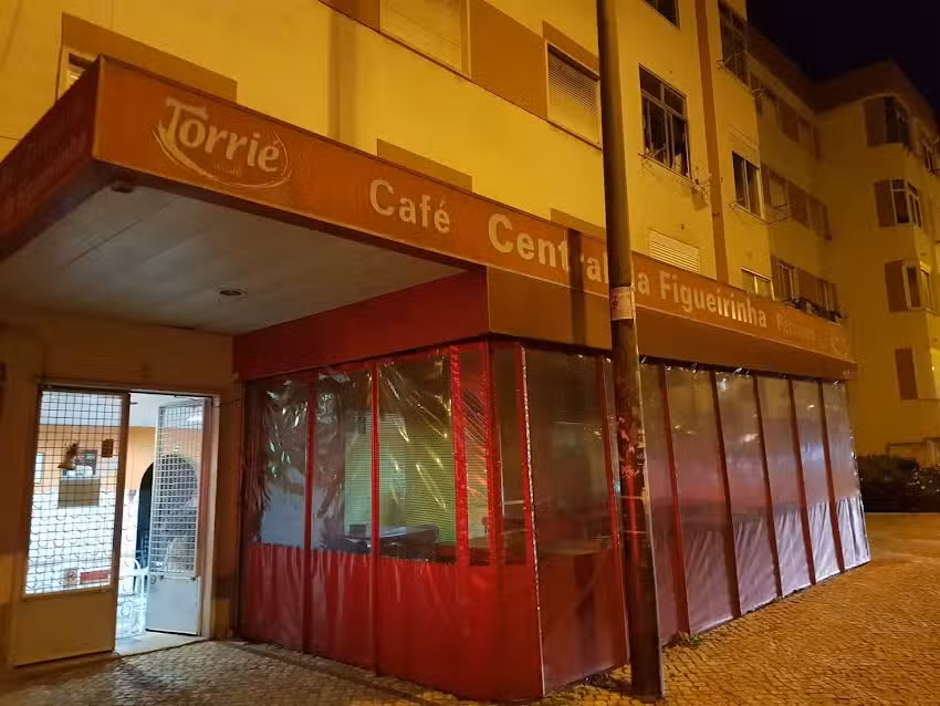 Caf&eacute; Central Figueirinha