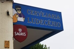 Caf&eacute; Cervejaria Ludec&eacute;nio