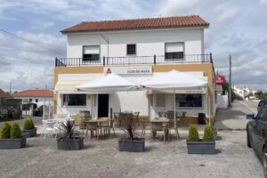 Café Cervejaria & Restaurante Flor do Mato