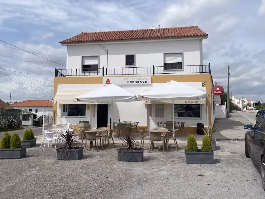 Caf&eacute; Cervejaria & Restaurante Flor do Mato