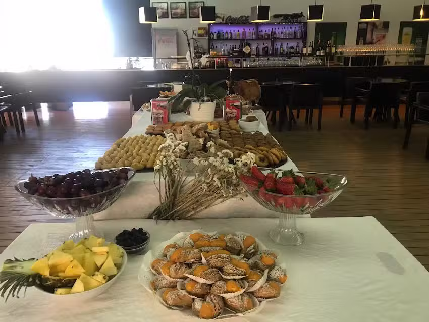 Caf&eacute; Concerto (CC)