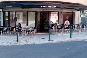 Caf&eacute; Deskina