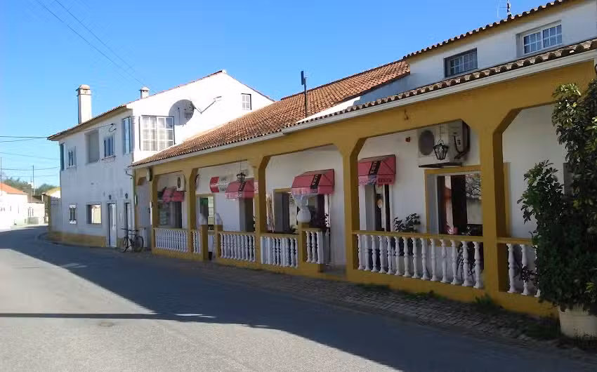 Caf&eacute; Kat Kero