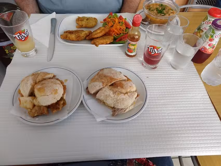 Caf&eacute; Lusitana &ndash; Pastelaria Snack-Bar