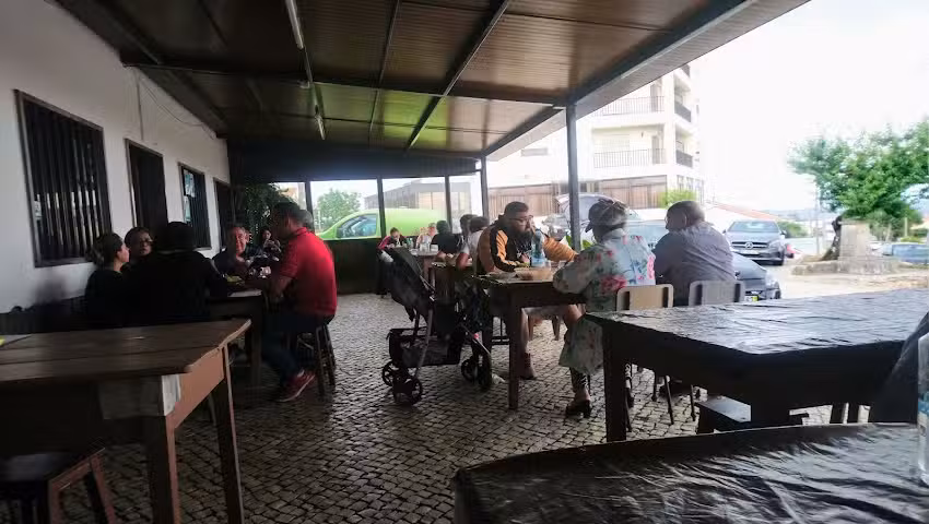 Caf&eacute; Moniz (Churrasqueira)