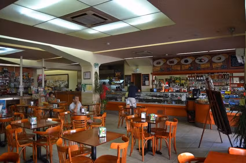 Caf&eacute; Nacional &ndash; restaurante