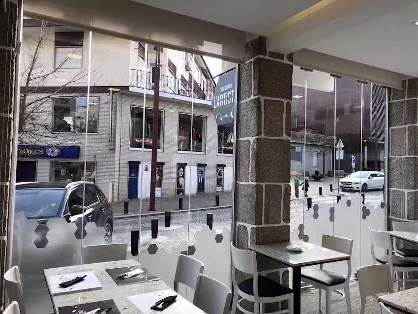 Caf&eacute; Pastelaria Colcurinho