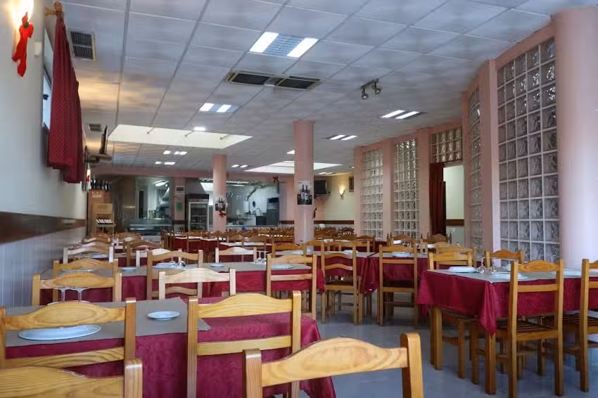 Caf&eacute; Restaurante A Raposa Lda