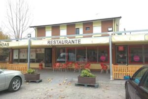 Caf&eacute; Restaurante &ldquo;A Recta&rdquo;