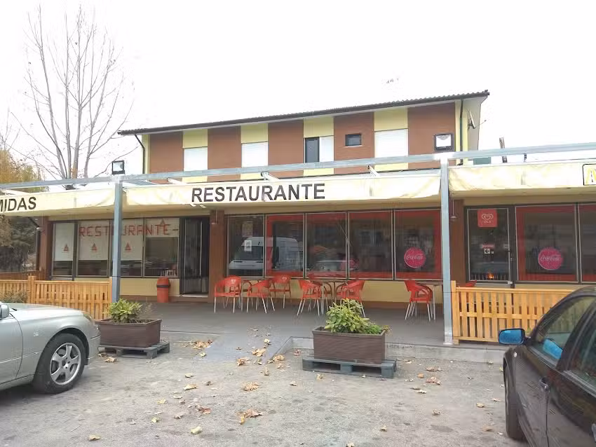 Caf&eacute; Restaurante &ldquo;A Recta&rdquo;