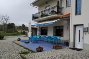 Caf&eacute; & Restaurante Cadeira de Encosto