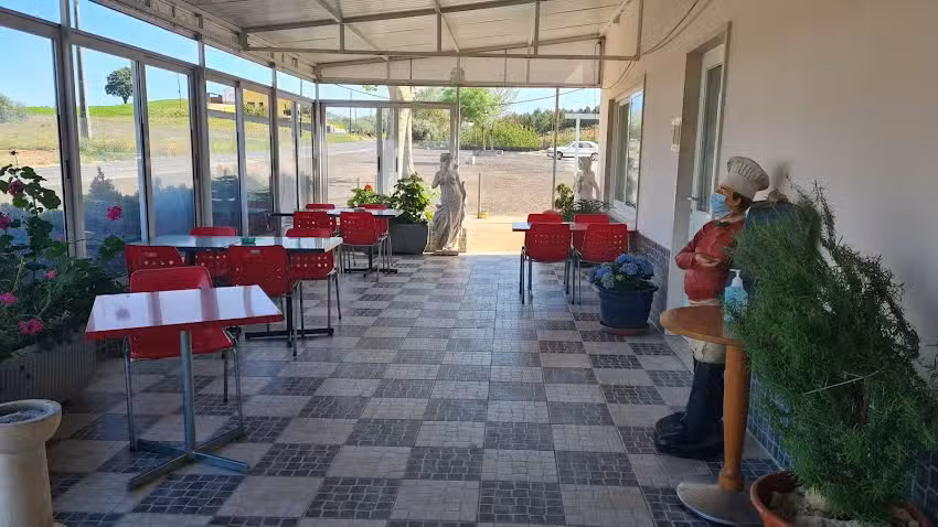 Caf&eacute;-Restaurante-Churrasqueira &ldquo;Mario&rdquo;