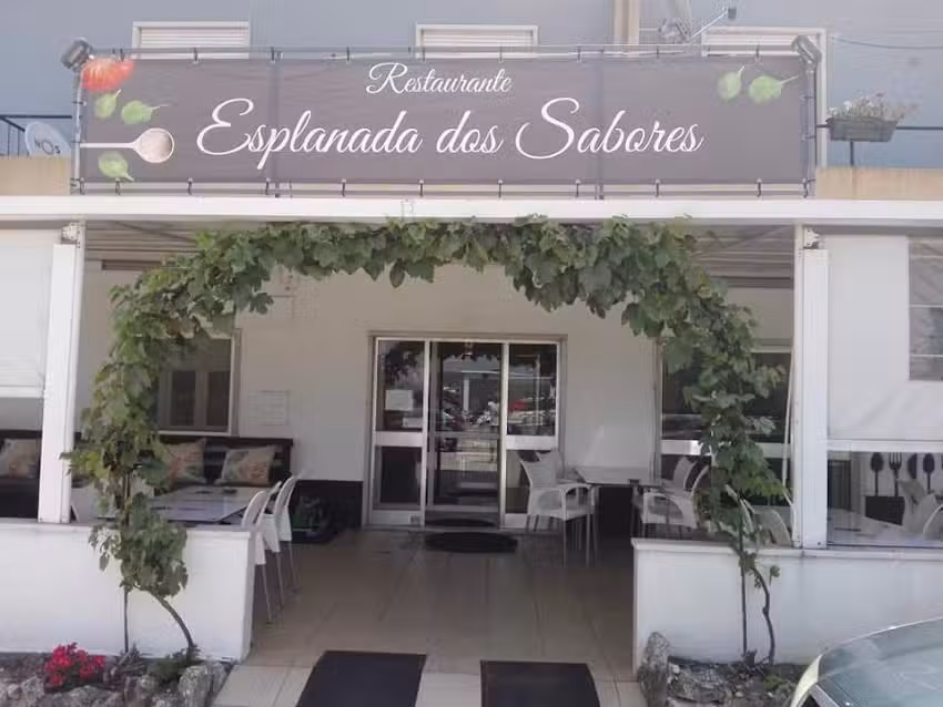 Caf&eacute; Restaurante Esplanada Dos Sabores