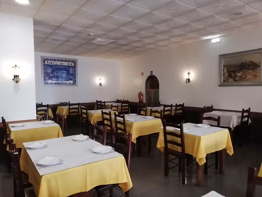 Caf&eacute;/Restaurante Fonte do Liz