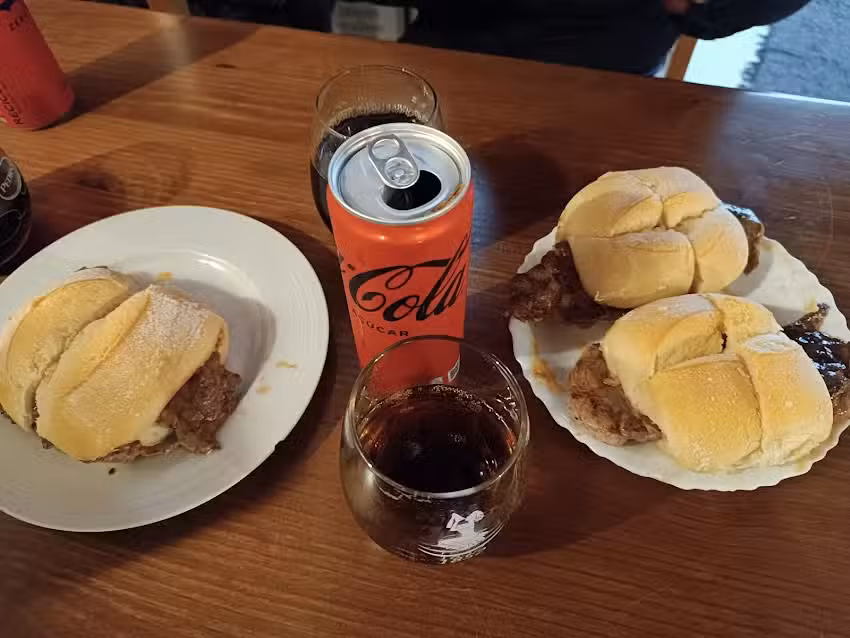 Caf&eacute; Restaurante Girassol &ldquo;Letras&rdquo;