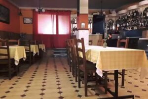 Caf&eacute; Restaurante Pariz