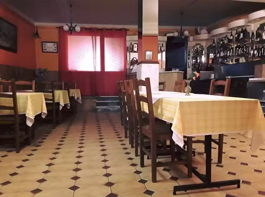 Caf&eacute; Restaurante Pariz
