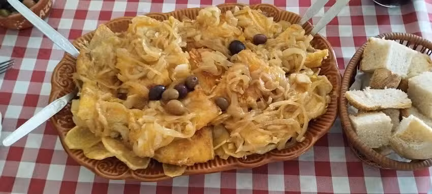 Caf&eacute;-Restaurante Petisqueira