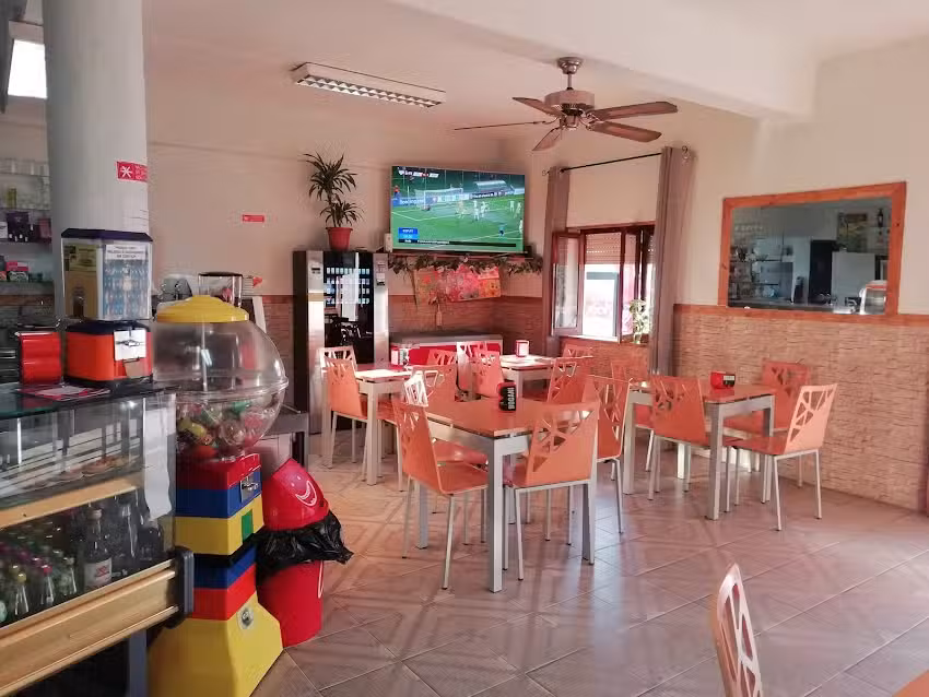 Caf&eacute; Restaurante Po&ccedil;o Novo