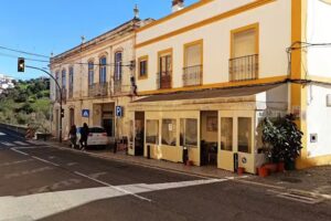 Caf&eacute;-restaurante Ponte do Mira