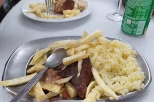 caf&eacute; snack-bar O Tronco