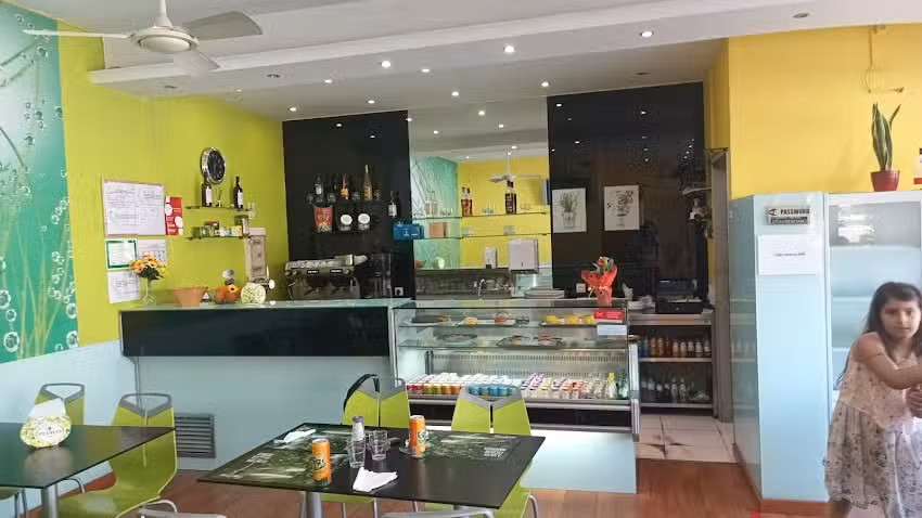 Caf&eacute; Snack BarFlordeLis