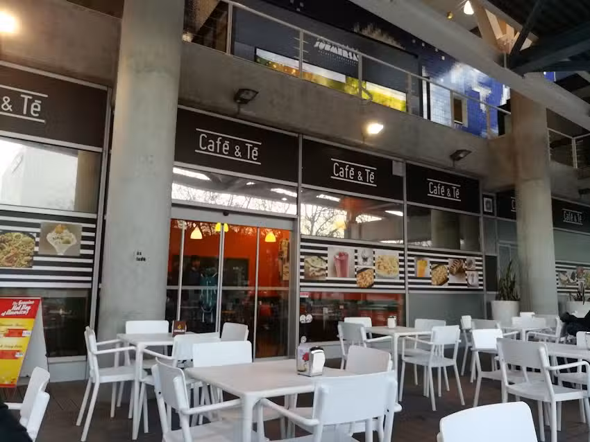 Caf&eacute; & T&eacute;
