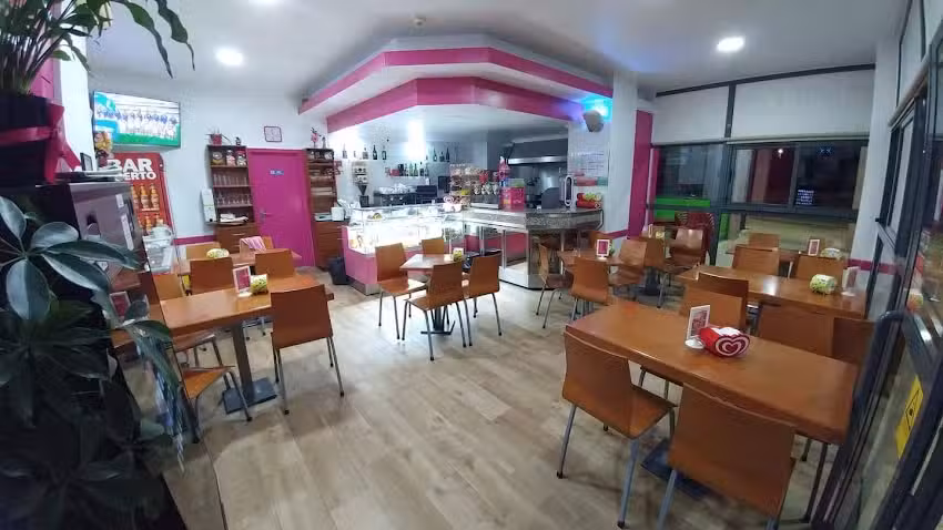 Caf&eacute; Vallis Park