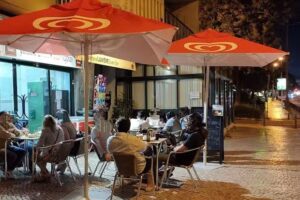 Cafetaria Lumière Snack Bar